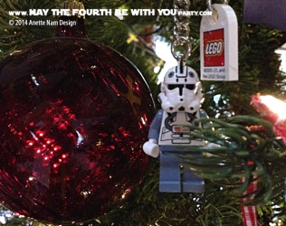 Star Wars Christmas Stormtrooper Ornament // Check out our blog for lots more Star Wars decor. // #starwars #starwarsparty #maythefourthbewithyou #starwarsbirthday #stormtrooper #Christmas maythefourthbewithyoupartyblog.com