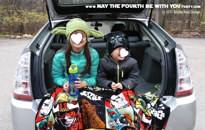 Star Wars Family Tailgating for The Force Awakens. /// Check out our blog for lots of Star Wars Food ideas /// #starwars # #maythefourthbewithyou #starwarsfood #tailgating #theforceawakens maythefourthbewithyoupartyblog.com