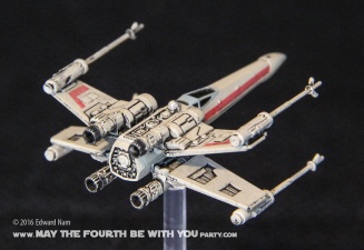Star Wars X-Wing Miniatures Game: X-Wing /// We add new Star Wars fun on our blog every week! /// #starwars #theforceawakens #xwingminiaturesgame #boardgames #review #xwing /// maythefourthbewithyoupartyblog.com